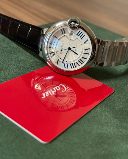 CARTIER BALLON BLEU SUIZO DOBLE EXTENSIBLE - FONDO BLANCO