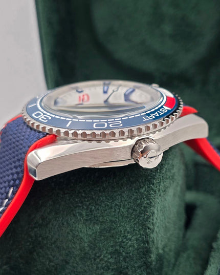 OMEGA SEAMASTER PLANET OCEAN 600M - FONDO BLANCO