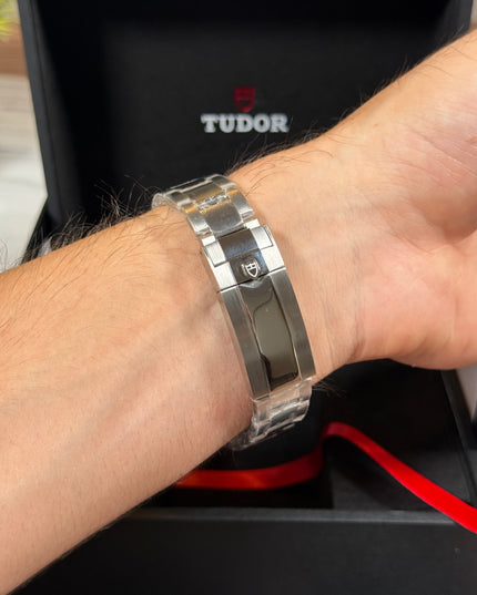 TUDOR BLACK BAY - ROJO