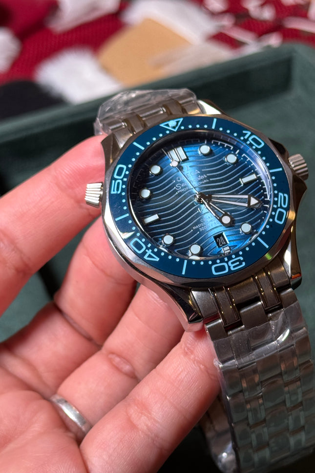 OMEGA SEAMASTER DIVER 300M SUMMER BLUE