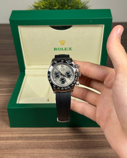 ROLEX COSMOGRAPH DAYTONA -  SILVER