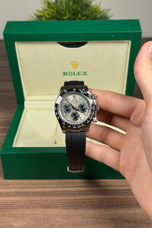 ROLEX COSMOGRAPH DAYTONA -  SILVER