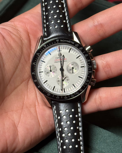 OMEGA SPEEDMASTER MOONWATCH PROFESSIONAL - ACERO CON EXTENSIBLE PIEL