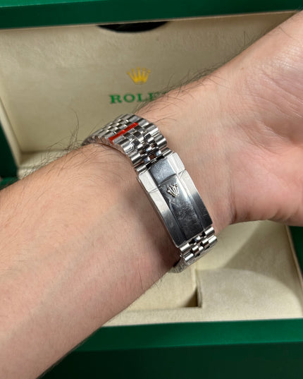 ROLEX DATEJUST PLATEADO - FONDO AZUL GEOMÉTRICO JUBILEE