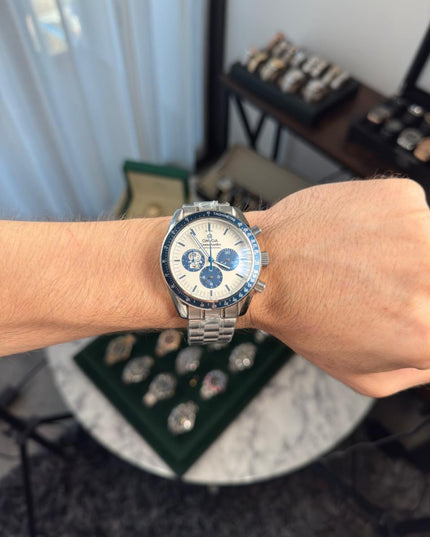 OMEGA SPEEDMASTER SILVER SNOOPY AWARD