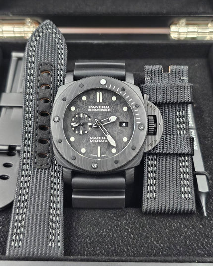 PANERAI SUBMERSIBLE MARINA MILITARE CARBOTECH™ - SUIZO - NEGRO