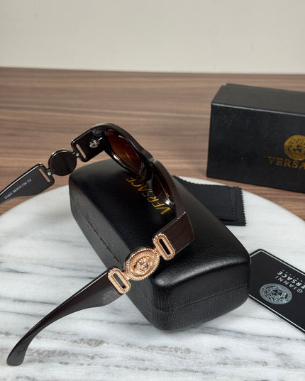 VERSACE