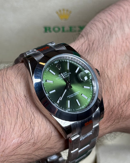 ROLEX DATEJUST PLATEADO - FONDO VERDE