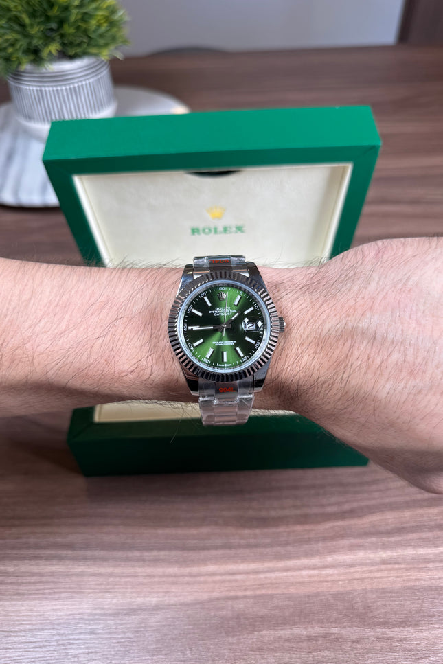 ROLEX DATEJUST PLATEADO - FONDO VERDE BISEL ESTRIADO