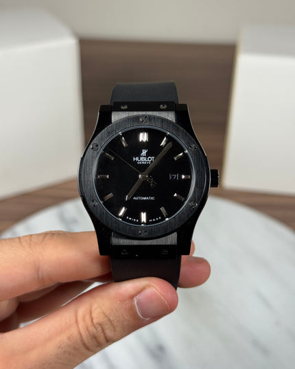 HUBLOT CLASSIC FUSION BLACK MAGIC