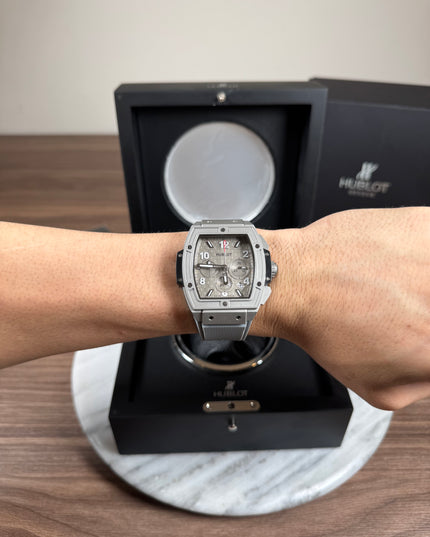HUBLOT SPIRIT OF BIG BANG BLACK MAGIC - GRIS