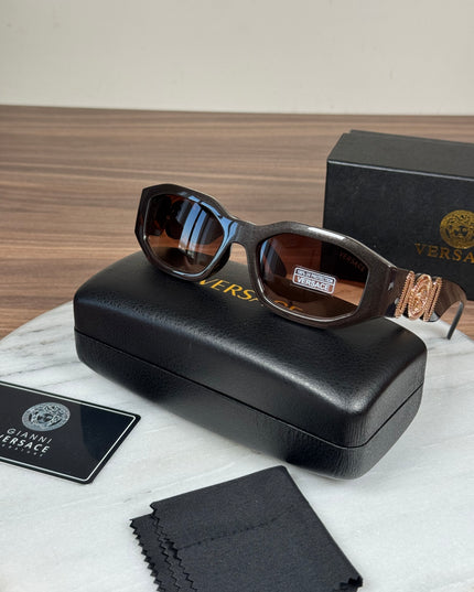 VERSACE