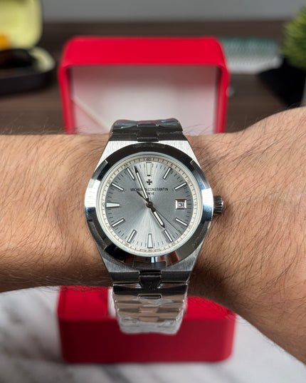 VACHERON CONSTANTIN OVERSEAS - FONDO PLATEADO