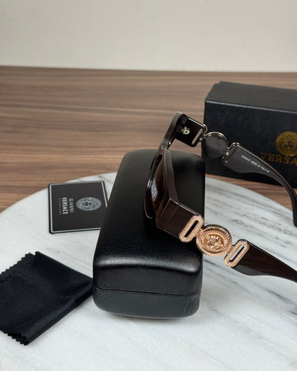VERSACE