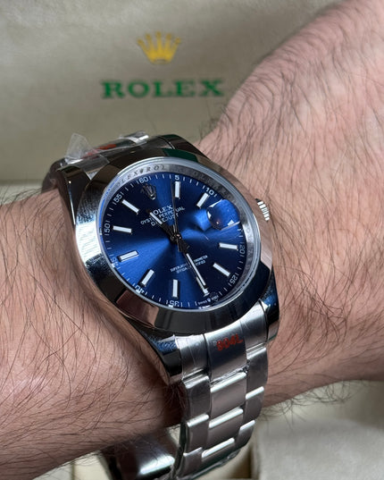 ROLEX DATEJUST PLATEADO - FONDO AZUL OYSTER