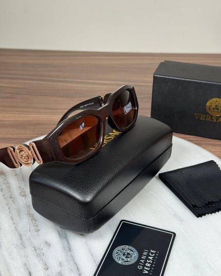 VERSACE
