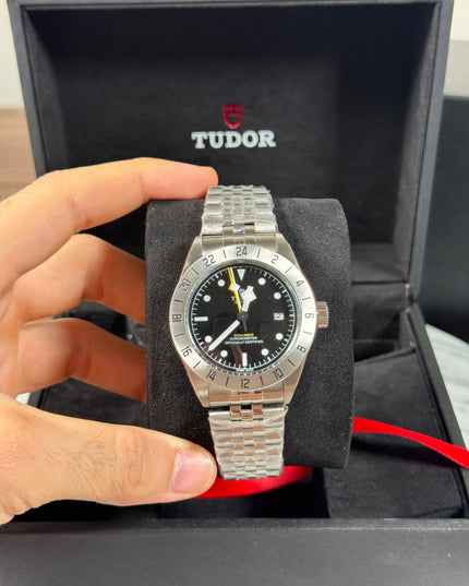 TUDOR BLACK BAY PRO