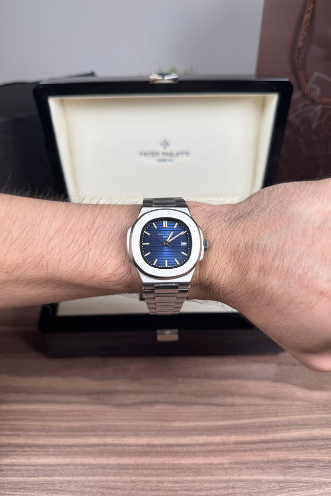 PATEK PHILIPPE NAUTILUS 5711/1A-010
