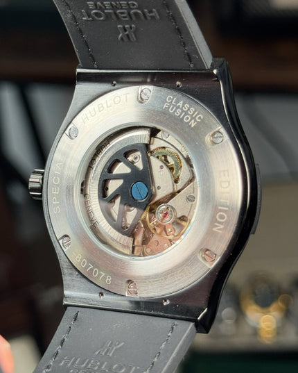 HUBLOT CLASSIC CERAMIC BLUE