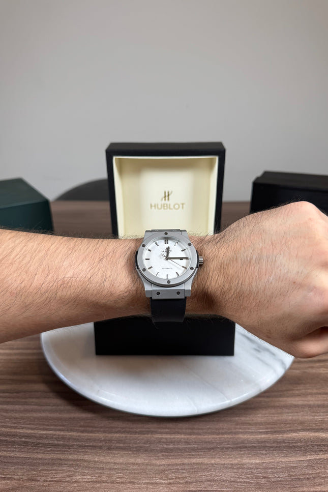 HUBLOT CLASSIC FUSION CERAMIC TITANIUM WHITE DIAL