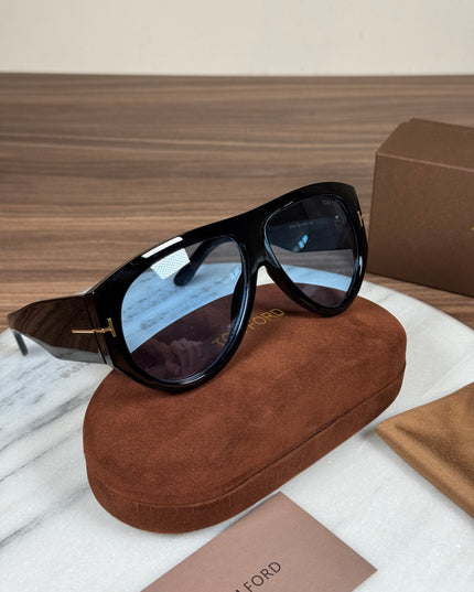 TOM FORD