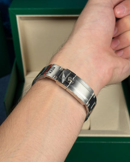 ROLEX EXPLORER II SUIZO - FONDO NEGRO