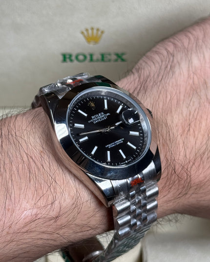 ROLEX DATEJUST PLATEADO - FONDO NEGRO OYSTER