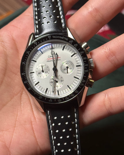 OMEGA SPEEDMASTER MOONWATCH PROFESSIONAL - ACERO CON EXTENSIBLE PIEL