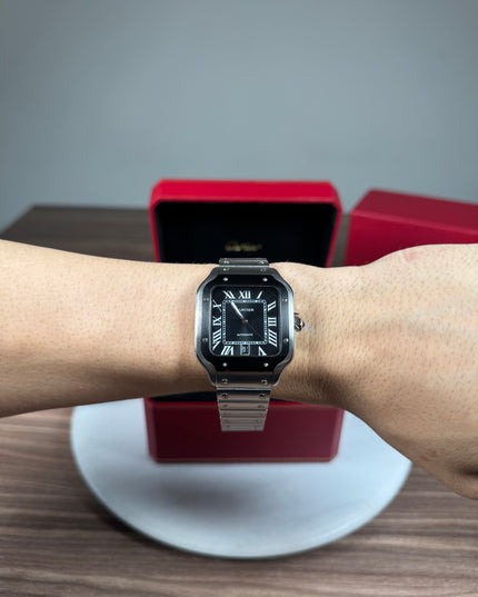 CARTIER SANTOS FONDO NEGRO