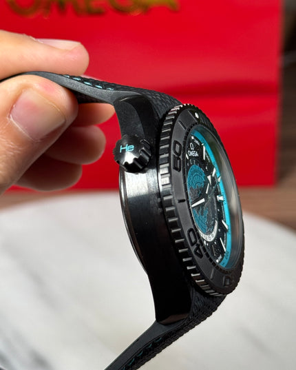 OMEGA SEAMASTER
PLANET OCEAN 600M SUIZO