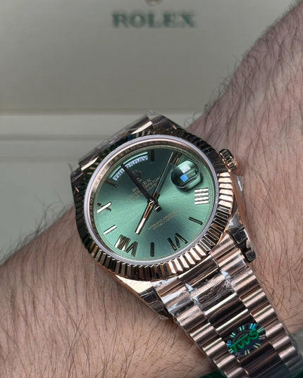ROLEX DAY-DATE 40 SUIZO - ROSE GOLD FONDO VERDE