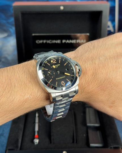 PANERAI LUMINOR GMT- PLATA FONDO NEGRO