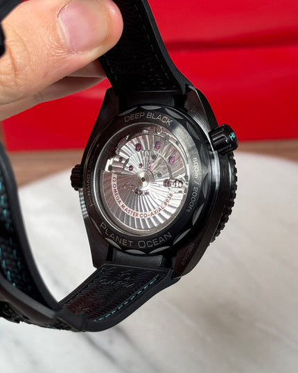 OMEGA SEAMASTER
PLANET OCEAN 600M SUIZO