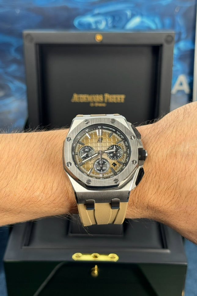 AUDEMARS PIGUET ROYAL OAK OFFSHORE CRONÓGRAFO SUIZO - CAFÉ CLARO
