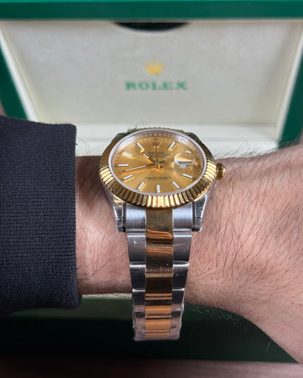 ROLEX DATEJUST SUIZO - DOBLE TONO FONDO DORADO