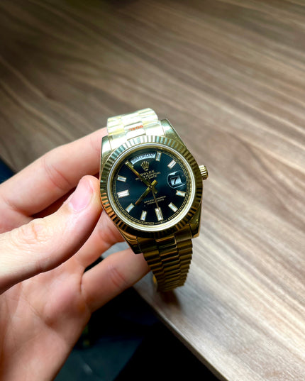 ROLEX DAY DATE DORADO - FONDO NEGRO