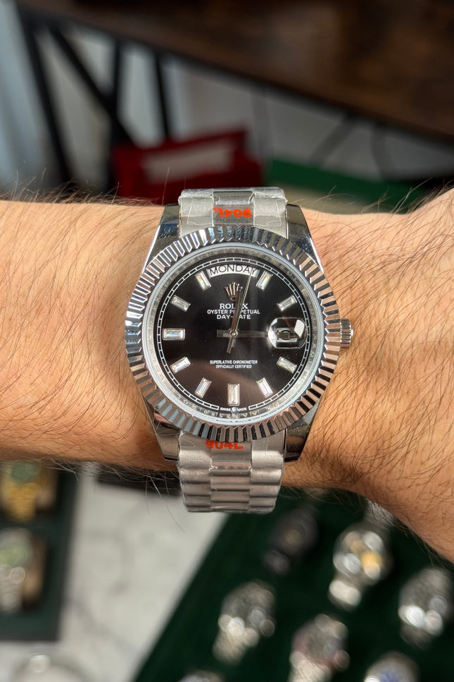 ROLEX DAY DATE PLATEADO - FONDO NEGRO