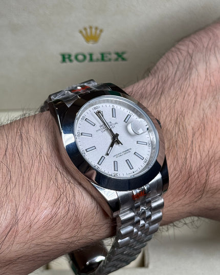 ROLEX DATEJUST PLATEADO - FONDO BLANCO