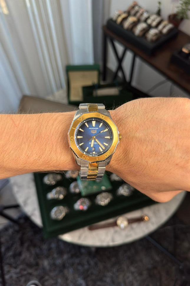 TAG HEUER  AQUARACER PROFESSIONAL 200 DATE