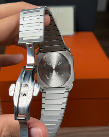BVLGARI OCTO FINISSIMO - PLATA FONDO NEGRO