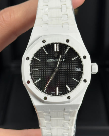 AUDEMARS PIGUET ROYAL OAK SUIZO - BLANCO FONDO NEGRO