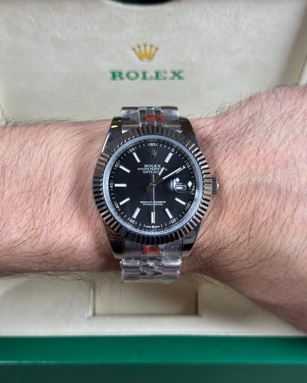 ROLEX DATEJUST PLATEADO - FONDO NEGRO