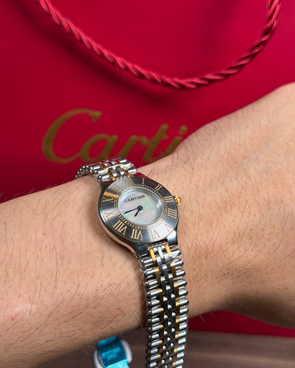 CARTIER MUST 21 DOBLE TONO FONDO BLANCO
