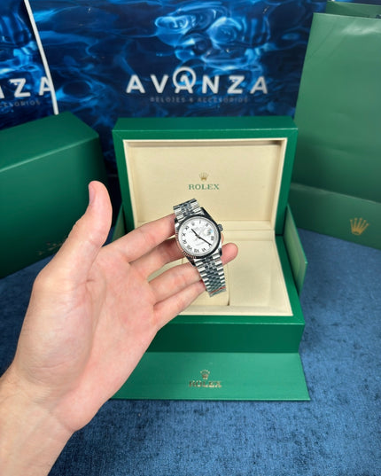 ROLEX DATEJUST DAMA 36MM SUIZO - PLATEADO FONDO BLANCO