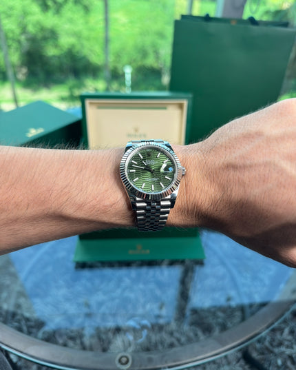 ROLEX DATEJUST 40MM SUIZO - FONDO VERDE