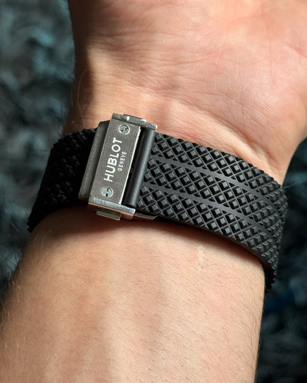 HUBLOT BIG BANG SUIZO